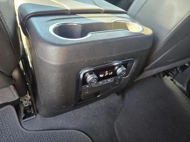 2025 GMC Yukon 4WD Denali