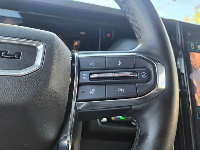 2025 GMC Yukon 4WD Denali