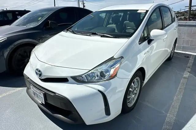 2017 Toyota Prius v Two for sale in Oakland, CA
