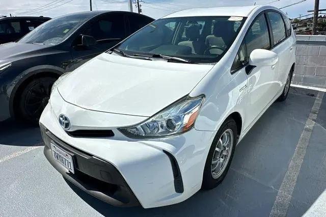 2017 Toyota Prius v Two for sale in Oakland, CA