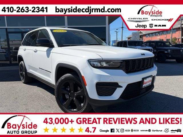 2023 Jeep Grand Cherokee Altitude 4x4 2023 Jeep Grand Cherokee Altitude 4x4