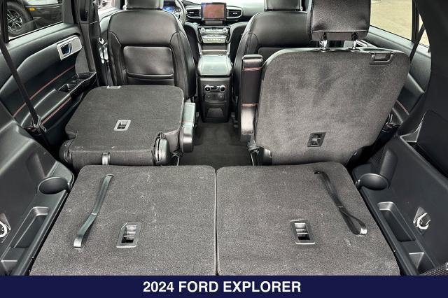 2024 Ford Explorer ST-Line