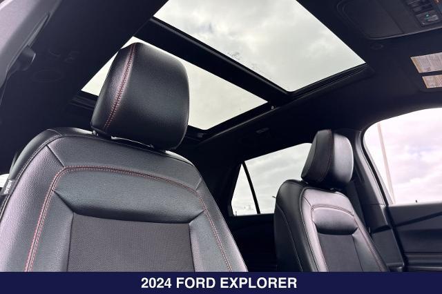 2024 Ford Explorer ST-Line