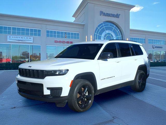 2023 Jeep Grand Cherokee L Altitude 4x4 for sale in Clinton Township, MI
