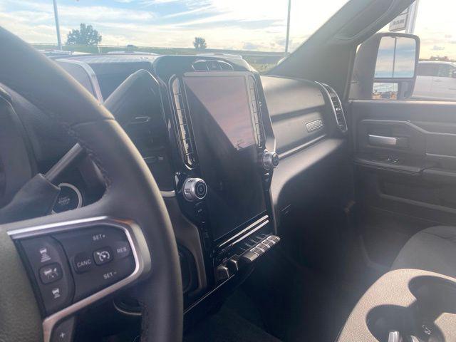 2026 Ram 2500 Big Horn Crew Cab 4x4 64 Box
