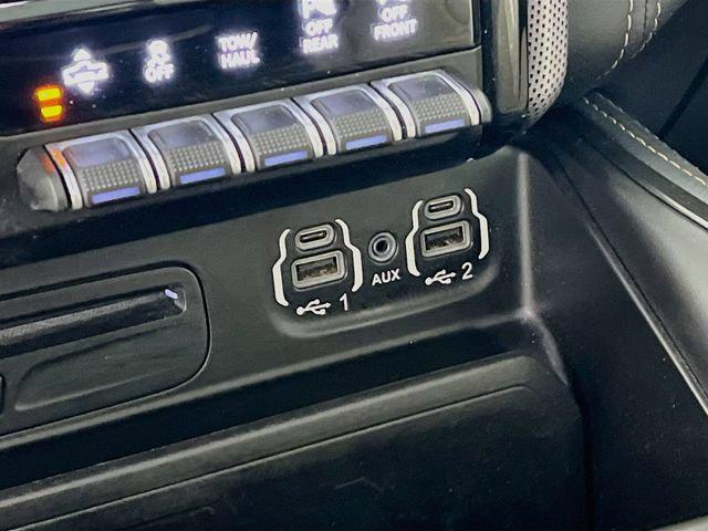 2019 Ram 1500 Limited Crew Cab 4x4 57 Box