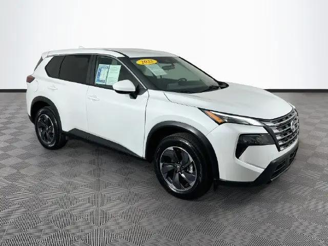 2025 Nissan Rogue SV FWD for sale in Selma, CA