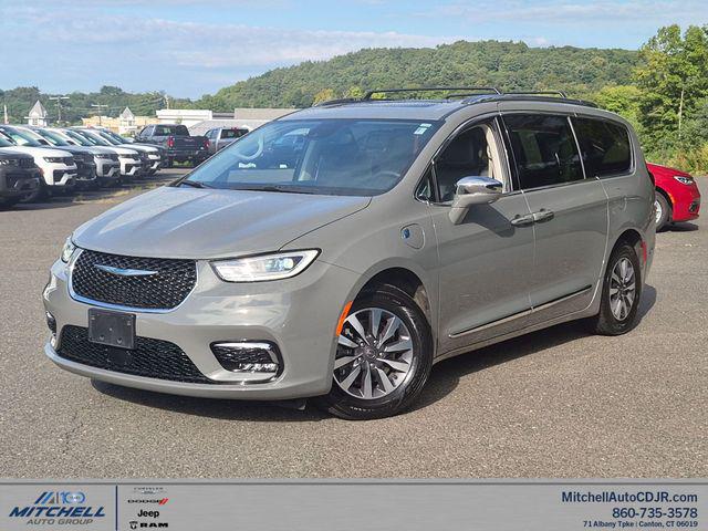 2021 Chrysler Pacifica Hybrid Limited for sale in Canton, CT