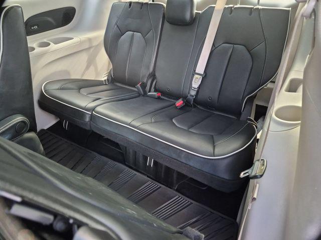 2021 Chrysler Pacifica Hybrid Limited