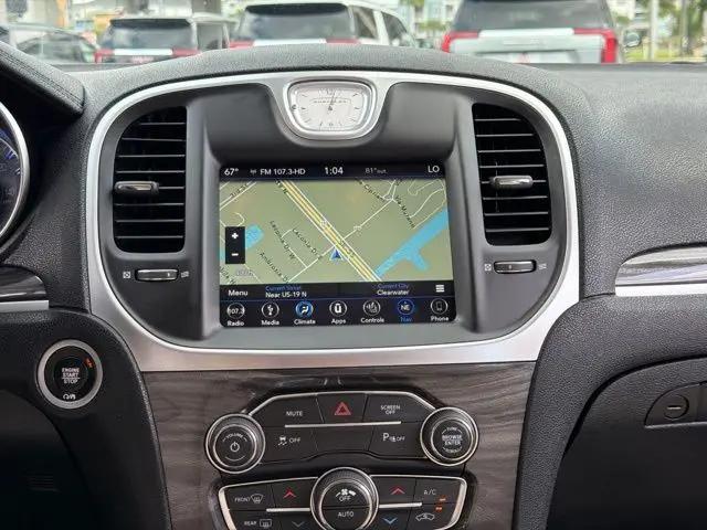 2019 Chrysler 300 Touring L