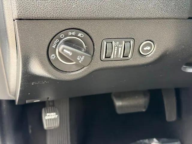 2019 Chrysler 300 Touring L