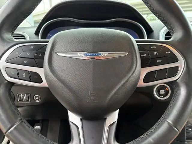 2019 Chrysler 300 Touring L