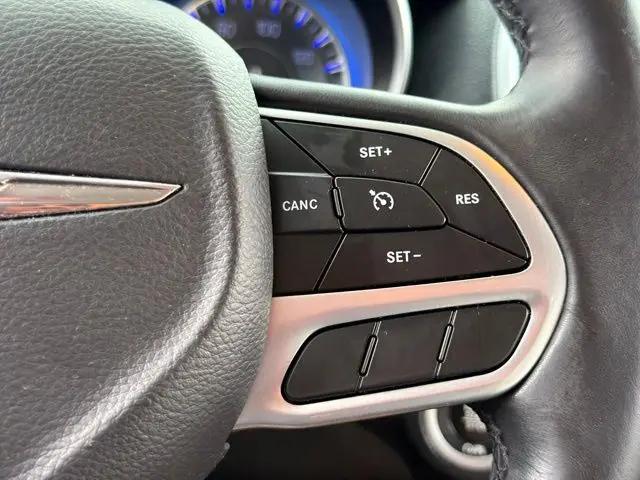 2019 Chrysler 300 Touring L