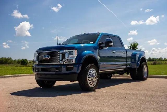 2022 Ford F-450 Platinum
