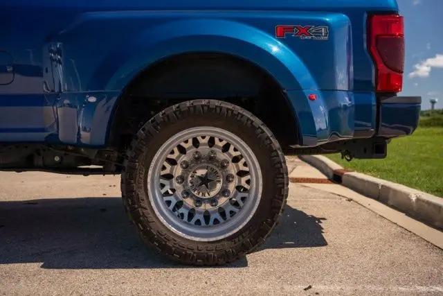 2022 Ford F-450 Platinum