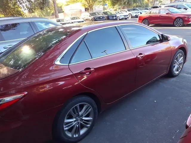 2016 Toyota Camry SE