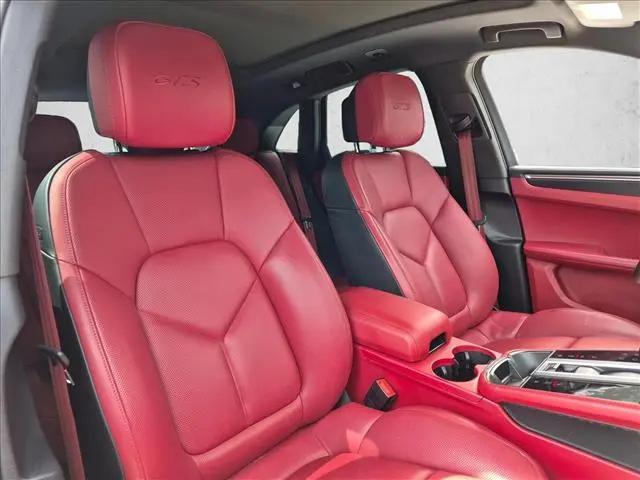 2023 Porsche Macan GTS