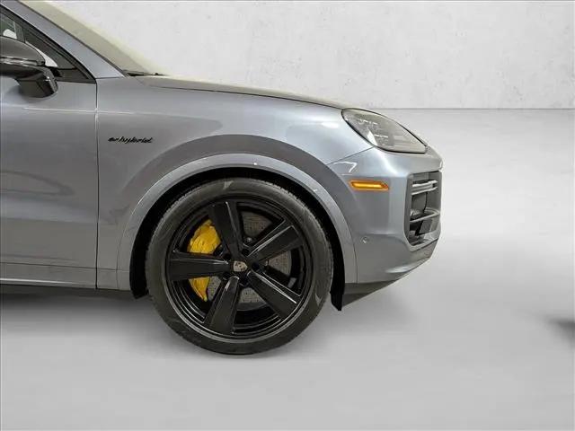 2026 Porsche Cayenne E-Hybrid Turbo