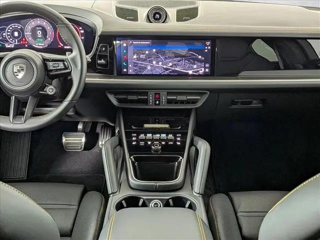 2026 Porsche Cayenne E-Hybrid Turbo