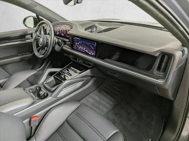 2026 Porsche Cayenne E-Hybrid Turbo