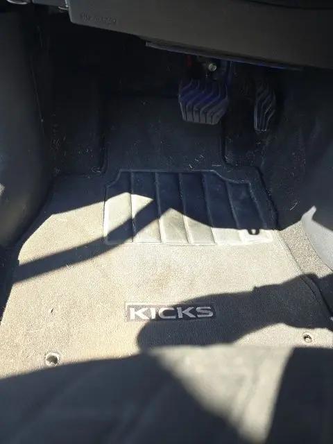 2023 Nissan Kicks SV Xtronic CVT