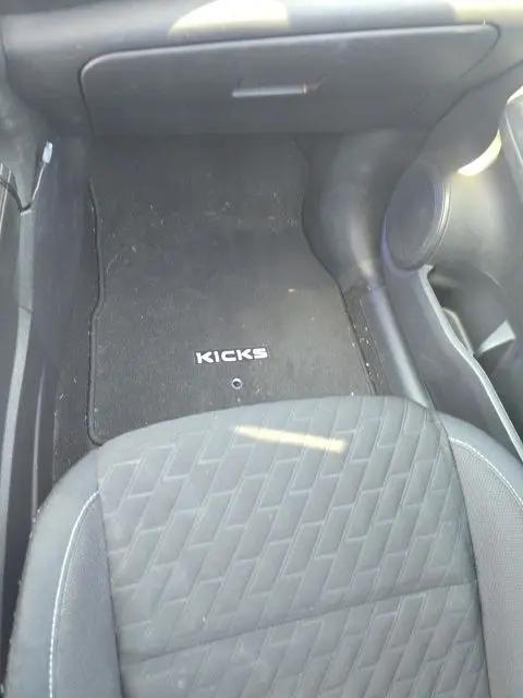 2023 Nissan Kicks SV Xtronic CVT