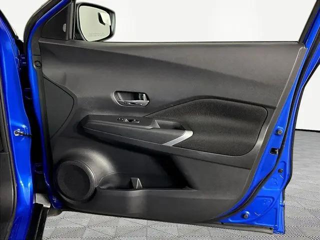 2023 Nissan Kicks SV Xtronic CVT