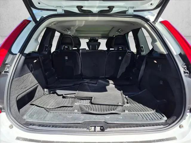 2021 Volvo XC90 T5 Momentum 7 Passenger