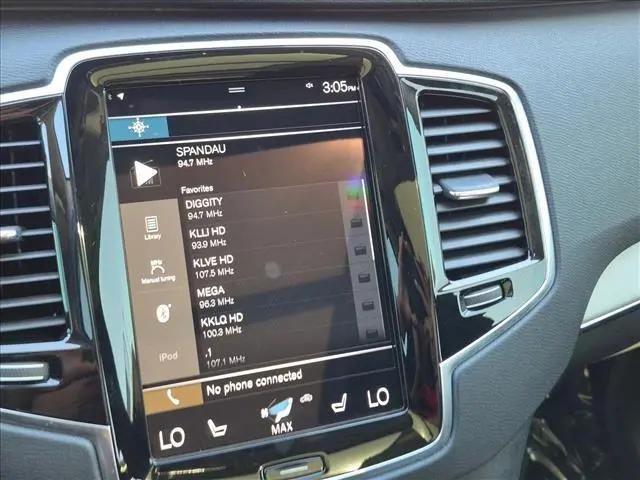 2021 Volvo XC90 T5 Momentum 7 Passenger