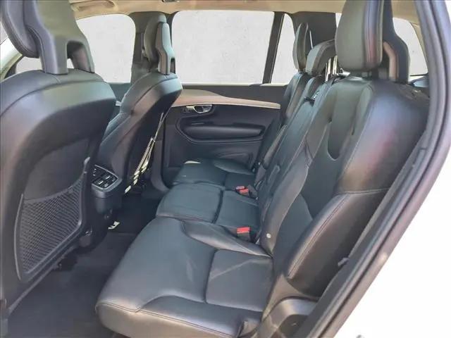 2021 Volvo XC90 T5 Momentum 7 Passenger
