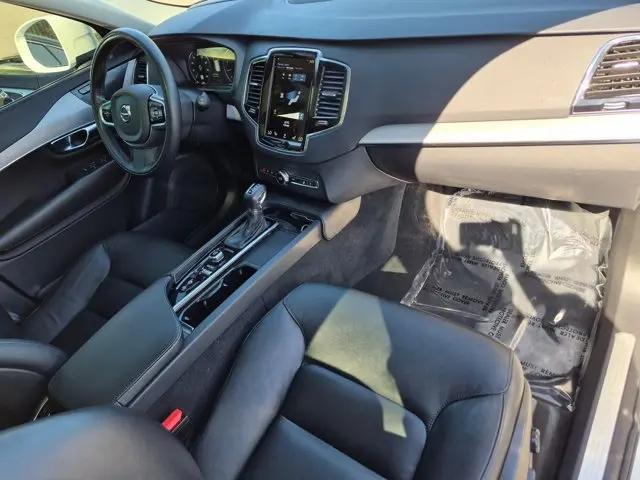2021 Volvo XC90 T5 Momentum 7 Passenger