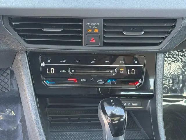 2027 Volkswagen Jetta SE