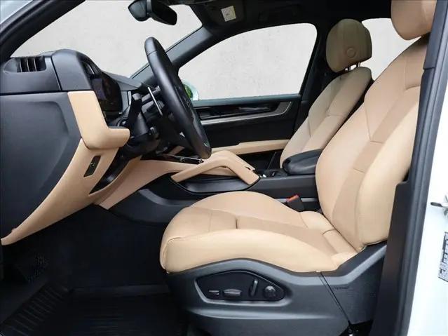 2025 Porsche Cayenne Cayenne