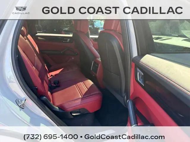 2020 Porsche Cayenne Cayenne