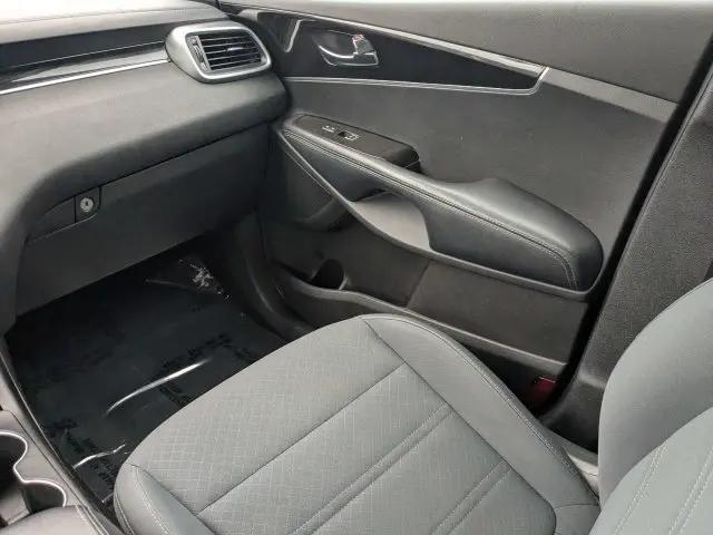 2017 Kia Sorento 2.4L LX