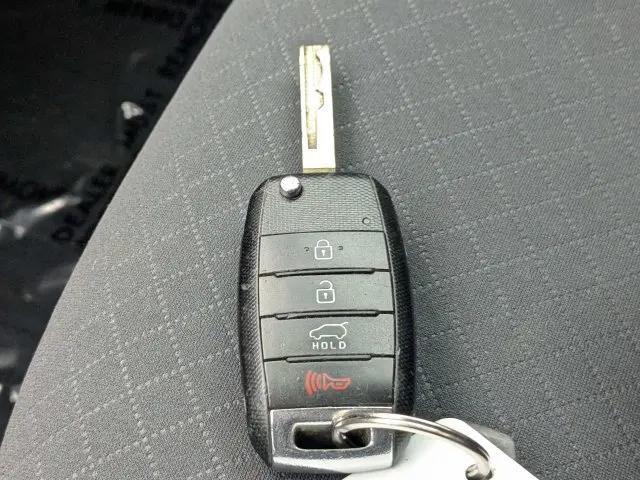 2017 Kia Sorento 2.4L LX