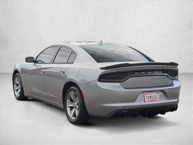 2017 Dodge Charger SXT RWD