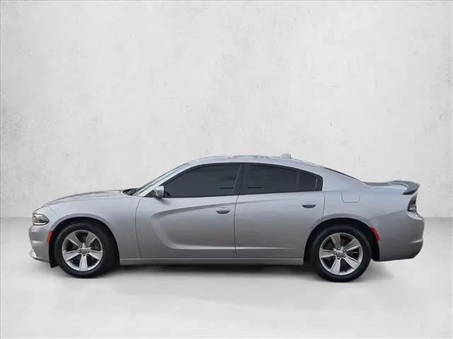 2017 Dodge Charger SXT RWD