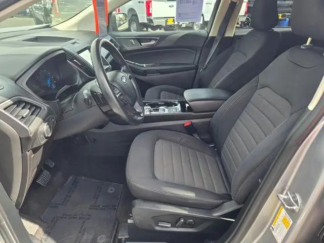 2020 Ford Edge SE