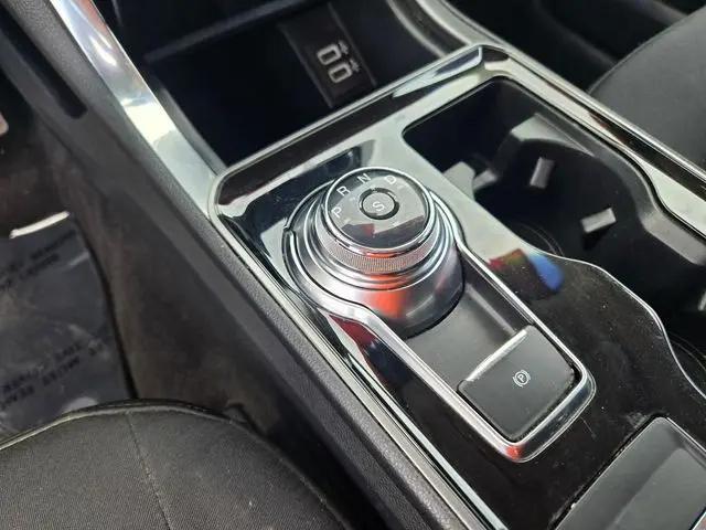 2020 Ford Edge SE