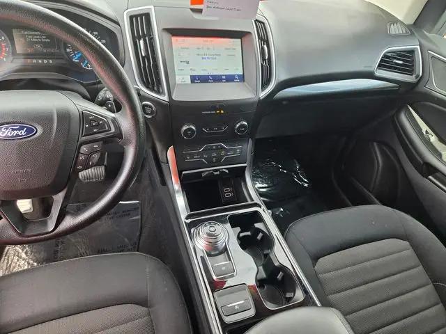 2020 Ford Edge SE