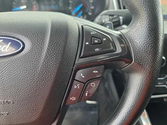 2020 Ford Edge SE