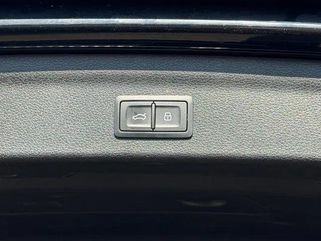 2020 Audi Q3 Prestige 45 TFSI S line quattro Tiptronic