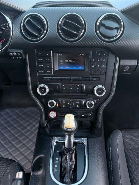 2015 Ford Mustang V6