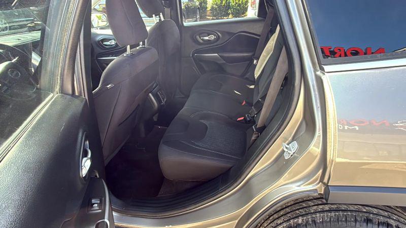 2019 Jeep Cherokee Latitude FWD