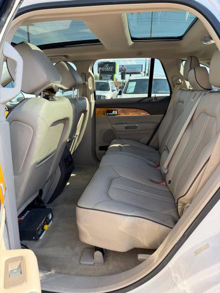 2012 Lincoln MKX Base