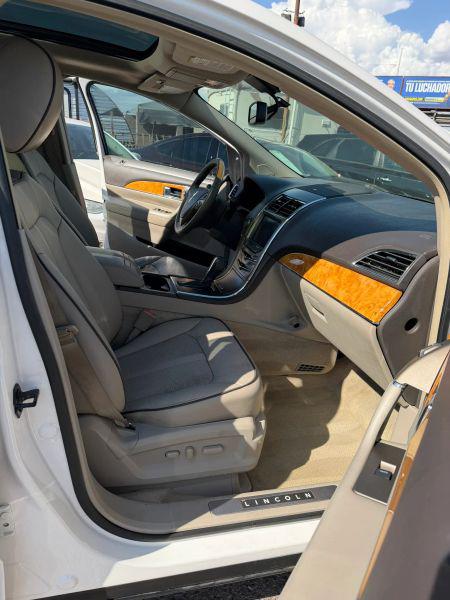 2012 Lincoln MKX Base