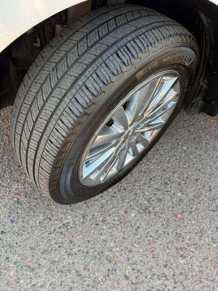 2012 Lincoln MKX Base