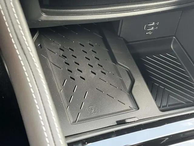 2027 Chrysler Pacifica Limited AWD