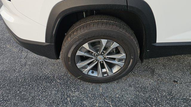 2027 Chevrolet Equinox LT FWD